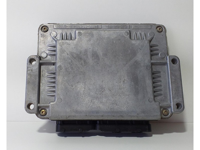 Recambio de centralita motor uce para renault megane i fase 2 classic (la..) 1.9 d authentique referencia OEM IAM 8200049306 724