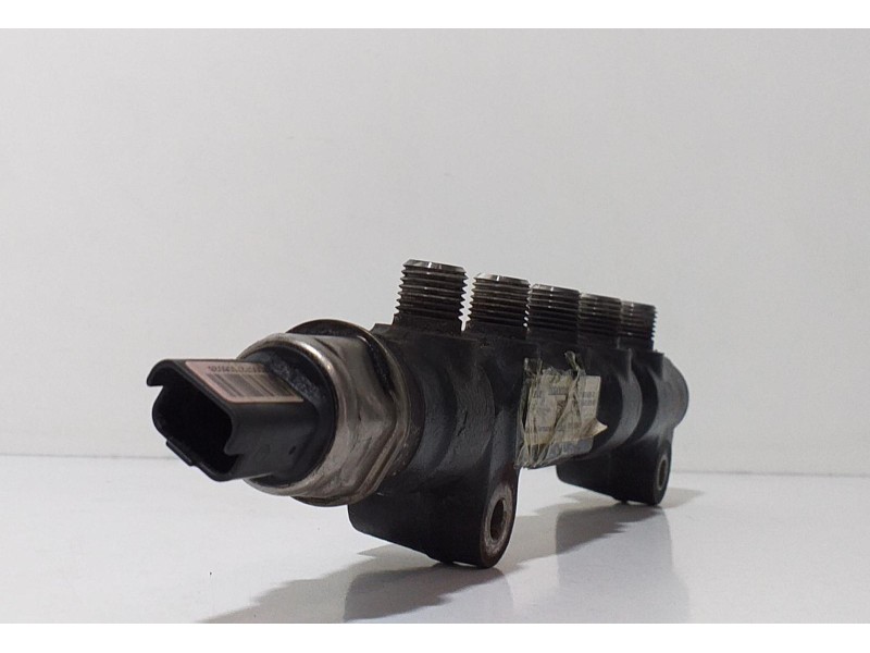 Recambio de rampa inyectora para citroën c4 berlina 1.6 16v hdi referencia OEM IAM 9654592680 63851 