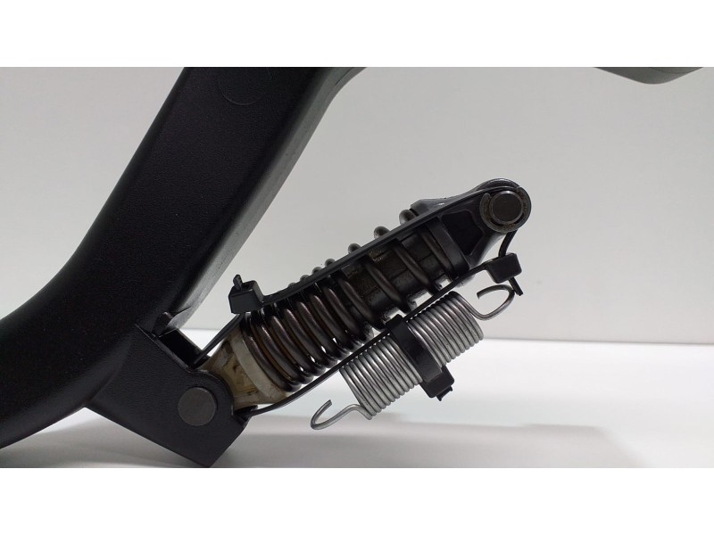 Recambio de pedal embrague para bmw serie 3 touring (f31) 318d referencia OEM IAM 35316761310 51888 