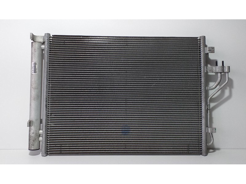 Recambio de condensador / radiador aire acondicionado para kia sportage concept 4x2 referencia OEM IAM 976062S500 72462 R