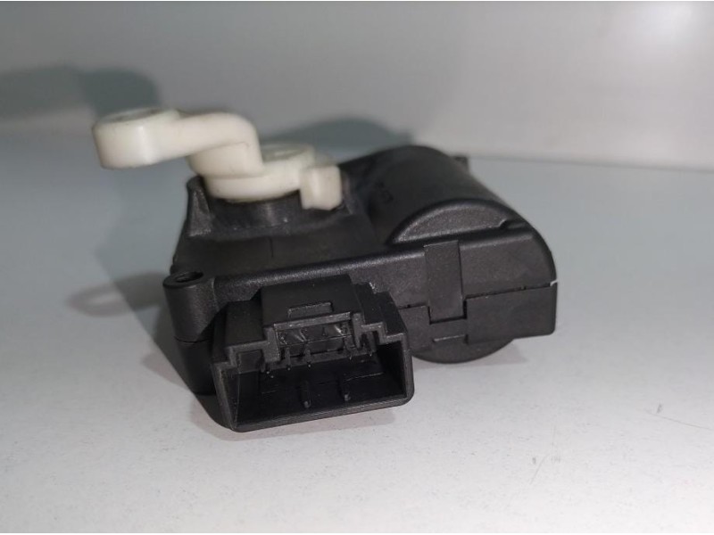 Recambio de motor apertura trampillas climatizador para audi a6 allroad quattro (4fh) 3.0 tdi referencia OEM IAM 0132801369 7986