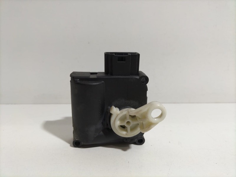 Recambio de motor apertura trampillas climatizador para audi a6 allroad quattro (4fh) 3.0 tdi referencia OEM IAM 0132801369 7986