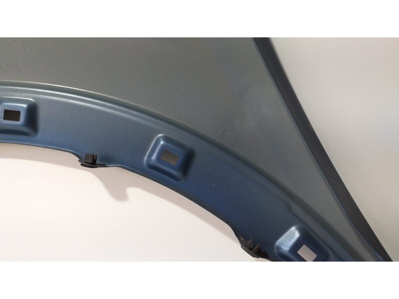 Recambio de aleta delantera derecha para kia sportage concept 4x2 referencia OEM IAM D4FD 72465 R