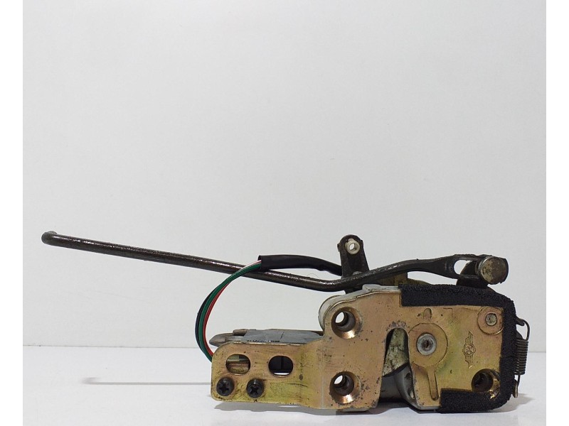 Recambio de cerradura puerta delantera izquierda para mitsubishi galloper (hyundai) 2.5 td exceed (3-ptas.) referencia OEM IAM H