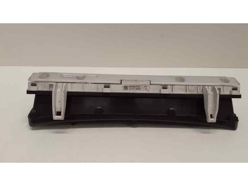 Recambio de cuadro instrumentos para toyota corolla verso (e12) 1.6 16v referencia OEM IAM 8380013110 39243 