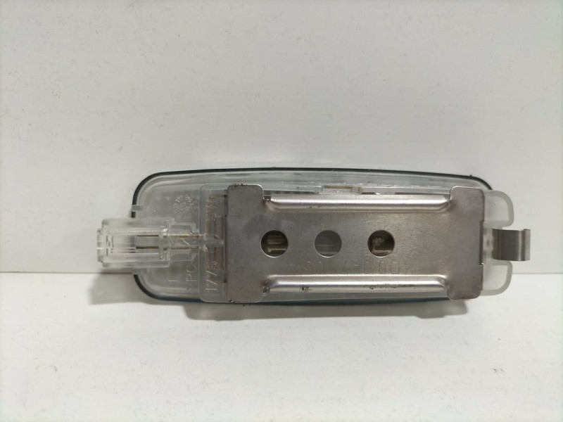 Recambio de luz interior para audi a6 allroad quattro (4fh) 3.0 tdi referencia OEM IAM 4D0947105A 79875 R