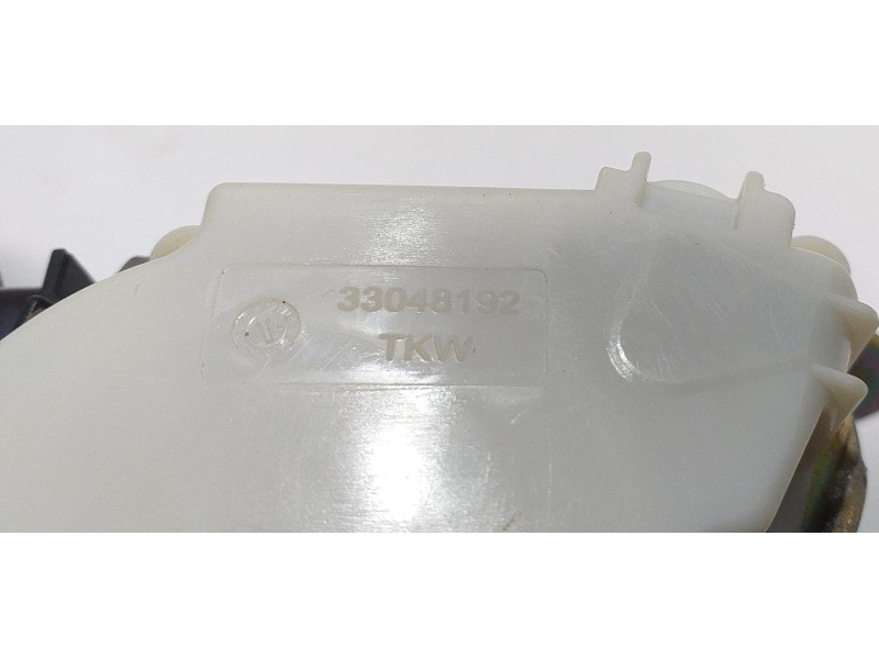 Recambio de cinturon seguridad delantero derecho para bmw serie 1 berlina (e81/e87) 120d referencia OEM IAM 33048192 52042 