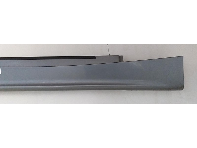 Recambio de estribo para bmw serie 1 berlina (e81/e87) 120d referencia OEM IAM 51717147402 52049 