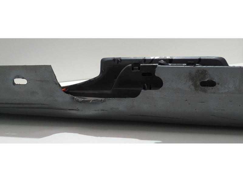 Recambio de estribo para bmw serie 1 berlina (e81/e87) 120d referencia OEM IAM 51717147401 52050 