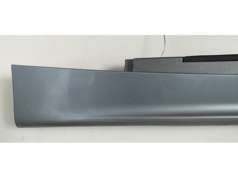 Recambio de estribo para bmw serie 1 berlina (e81/e87) 120d referencia OEM IAM 51717147401 52050 