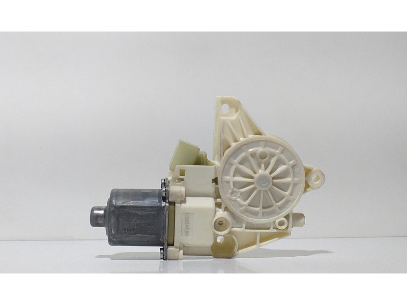 Recambio de motor elevalunas trasero derecho para mercedes-benz clase c (w204) berlina c 350 cdi (204.022) referencia OEM IAM A2