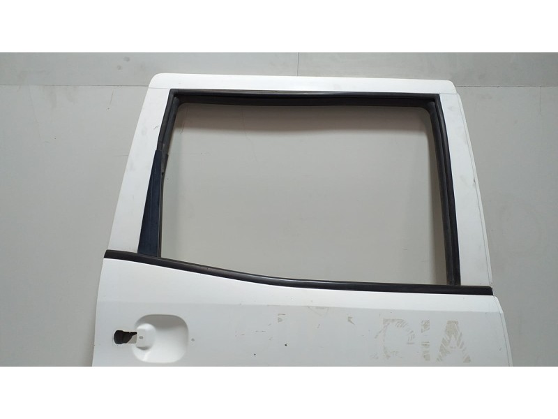 Recambio de puerta trasera derecha para nissan terrano/terrano.ii (r20) comfort referencia OEM IAM TD27TI 72551  Recambio de puerta trasera derecha para nissan terrano/terrano.ii (r20) comfort referencia OEM IAM TD27TI 72551