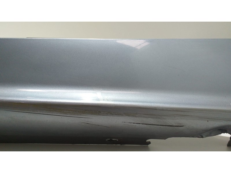 Recambio de estribo para bmw serie 1 berlina (e81/e87) 120d referencia OEM IAM 51717147401 52050 