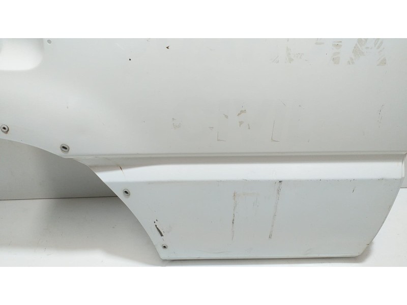 Recambio de puerta trasera derecha para nissan terrano/terrano.ii (r20) comfort referencia OEM IAM TD27TI 72551  Recambio de puerta trasera derecha para nissan terrano/terrano.ii (r20) comfort referencia OEM IAM TD27TI 72551