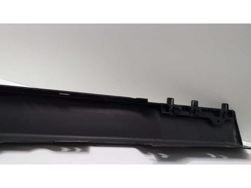 Recambio de estribo para bmw serie 3 touring (f31) 318d referencia OEM IAM 51777256911 52054 