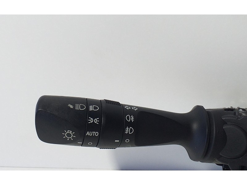 Recambio de mando multifuncion para toyota auris business referencia OEM IAM 17F852 72567 R