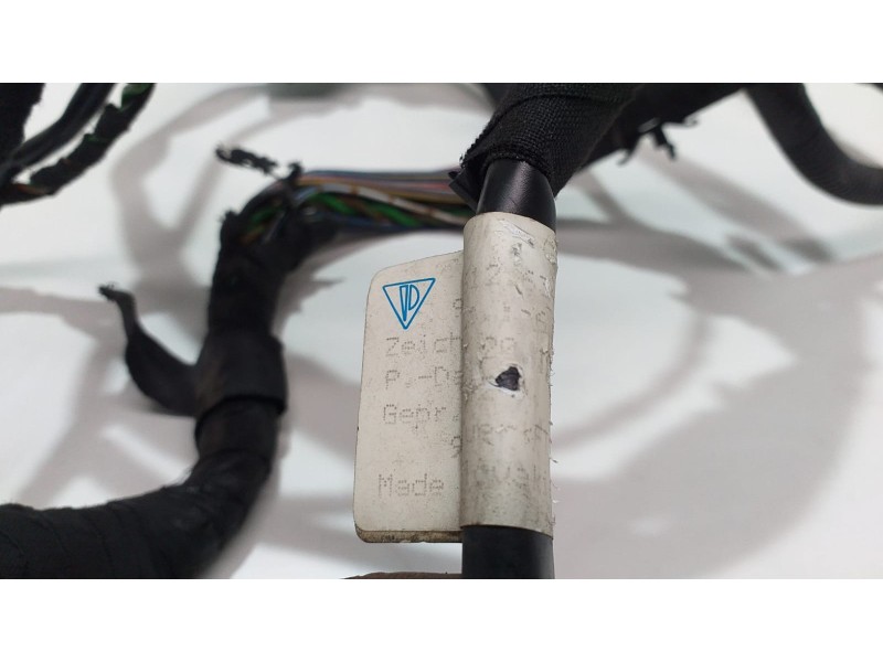 Recambio de puerta delantera izquierda para porsche 911 (typ 996) carrera 4 cabrio referencia OEM IAM 99661263410 52099 