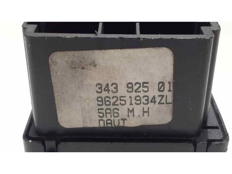 Recambio de mando luces para citroën xsara coupe 1.6 vtr referencia OEM IAM 96251934ZL 39315  Recambio de mando luces para citroën xsara coupe 1.6 vtr referencia OEM IAM 96251934ZL 39315