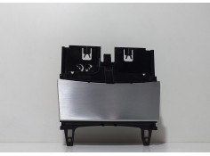 Recambio de cenicero para mercedes-benz clase c (w204) berlina c 350 cdi (204.022) referencia OEM IAM A2046801350 64072 