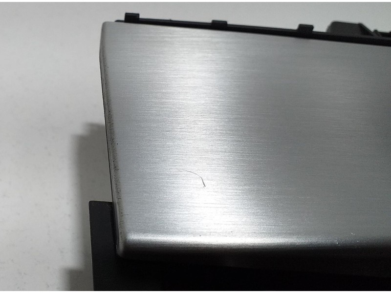 Recambio de cenicero para mercedes-benz clase c (w204) berlina c 350 cdi (204.022) referencia OEM IAM A2046801350 64072 