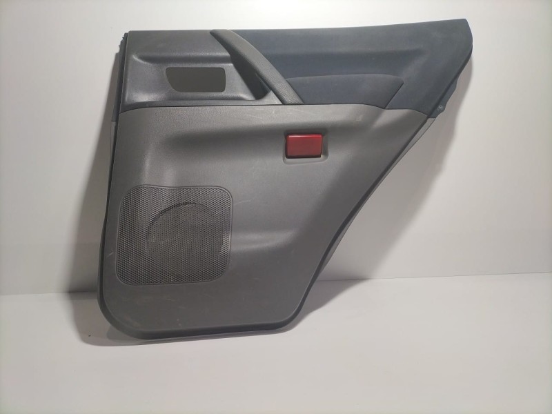 Recambio de guarnecido puerta trasera derecha para mitsubishi montero (v60/v70) 3.2 di-d instyle (5-ptas.) referencia OEM IAM MR