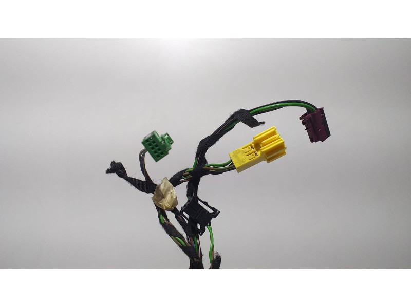 Recambio de puerta delantera derecha para mercedes-benz clase c (w204) berlina c 350 cdi (204.022) referencia OEM IAM A204440030