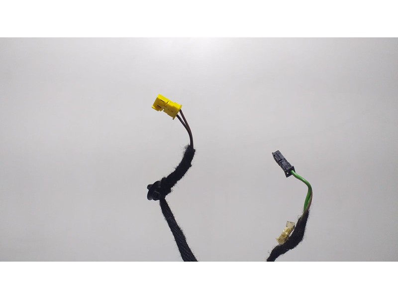 Recambio de puerta delantera derecha para mercedes-benz clase c (w204) berlina c 350 cdi (204.022) referencia OEM IAM A204440030