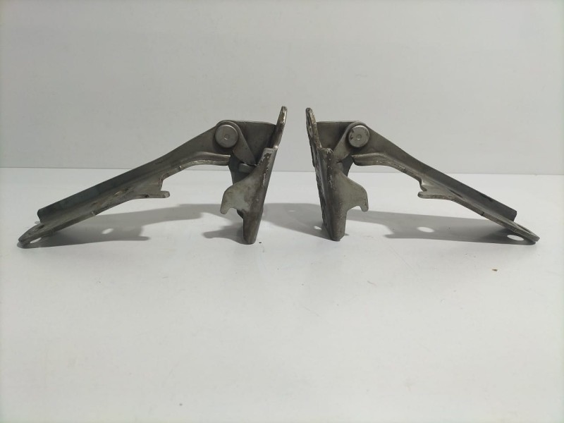 Recambio de bisagra de capot para mitsubishi montero (v60/v70) 3.2 di-d instyle (5-ptas.) referencia OEM IAM 4M41 79935 