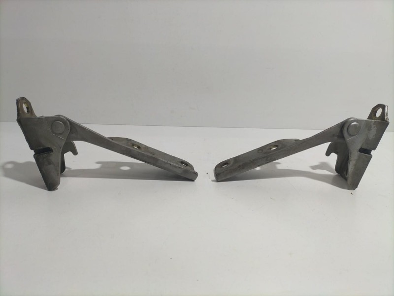 Recambio de bisagra de capot para mitsubishi montero (v60/v70) 3.2 di-d instyle (5-ptas.) referencia OEM IAM 4M41 79935 