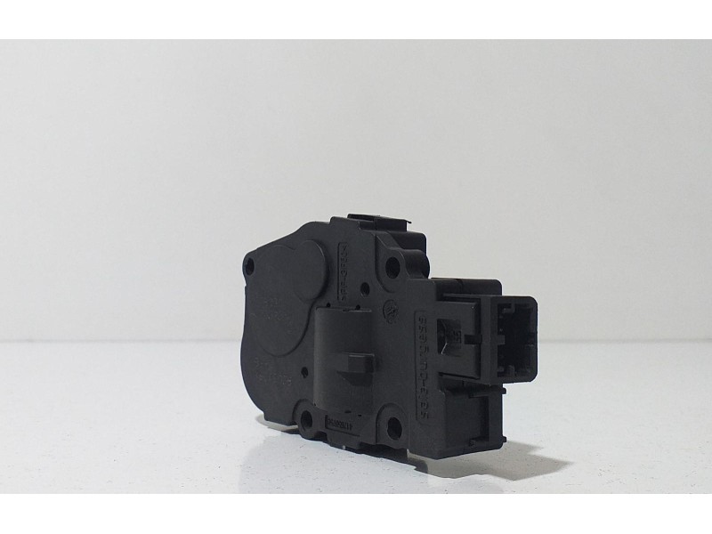 Recambio de motor apertura trampillas climatizador para mercedes-benz clase c (w204) berlina c 350 cdi (204.022) referencia OEM 