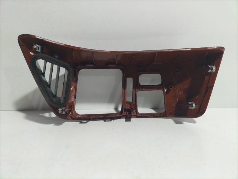 Recambio de molduras delanteras para mitsubishi montero (v60/v70) 3.2 di-d instyle (5-ptas.) referencia OEM IAM MR456381 79937 