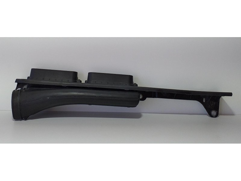 Recambio de molduras delanteras para land rover range rover sport autobiography hybrid referencia OEM IAM CPLA16151AB 72657 R