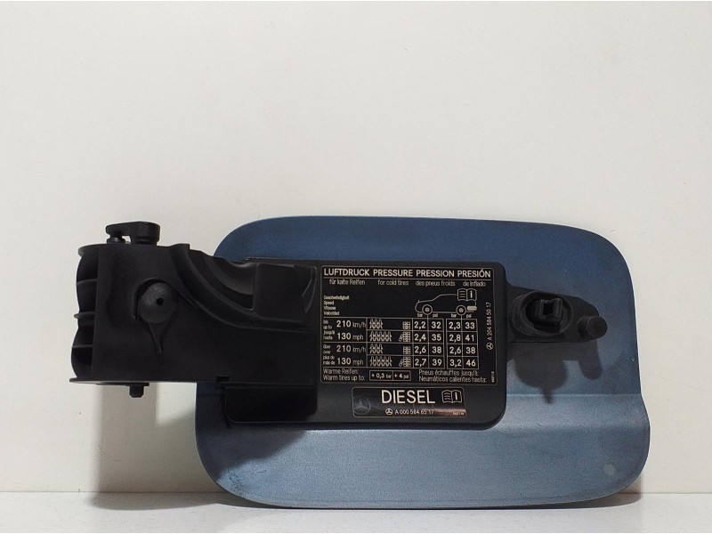 Recambio de tapa exterior combustible para mercedes-benz clase c (w204) berlina c 350 cdi (204.022) referencia OEM IAM A20475001