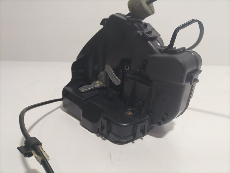 Recambio de cerradura puerta trasera derecha para mercedes-benz clase cls (w219) 320 cdi (219.322) referencia OEM IAM 642920 800