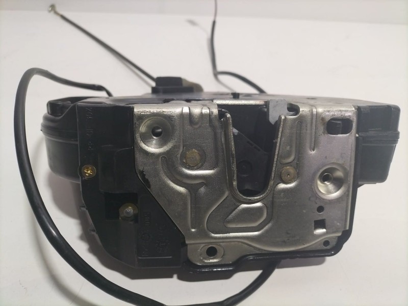 Recambio de cerradura puerta trasera derecha para mercedes-benz clase cls (w219) 320 cdi (219.322) referencia OEM IAM 642920 800