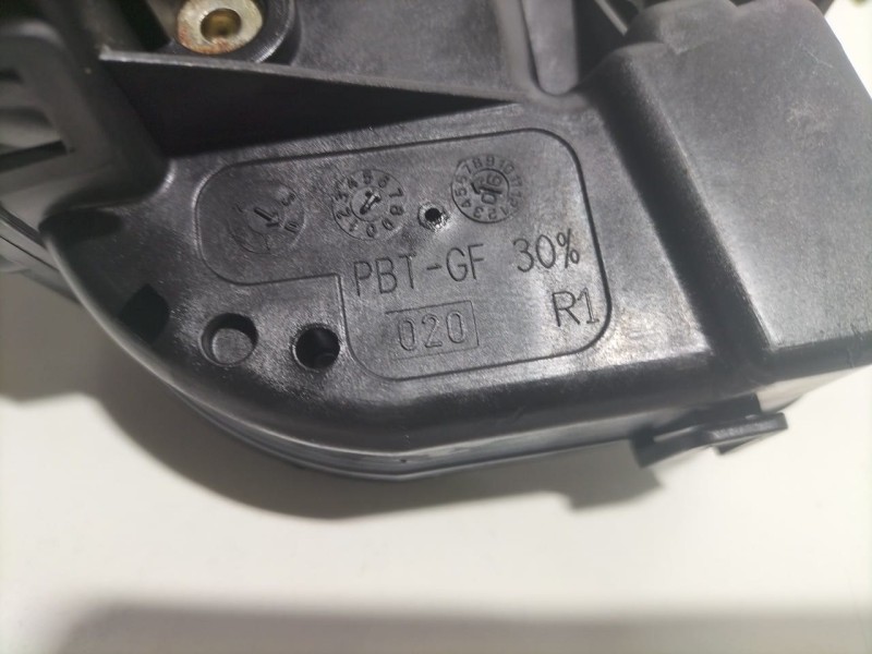 Recambio de cerradura puerta trasera derecha para mercedes-benz clase cls (w219) 320 cdi (219.322) referencia OEM IAM 642920 800