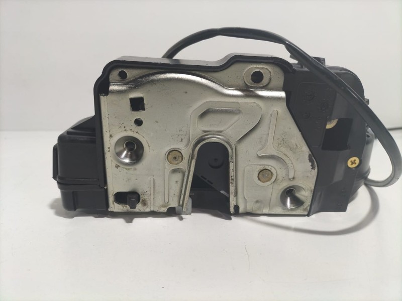 Recambio de cerradura puerta trasera derecha para mercedes-benz clase cls (w219) 320 cdi (219.322) referencia OEM IAM 642920 800