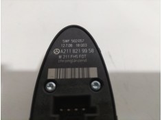 Recambio de mando elevalunas trasero derecho para mercedes-benz clase cls (w219) 320 cdi (219.322) referencia OEM IAM A211821995 2