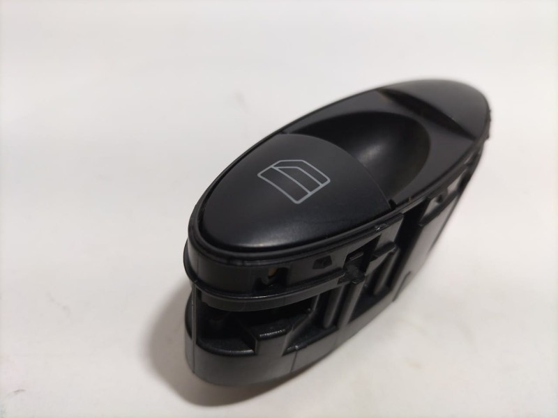 Recambio de mando elevalunas trasero izquierdo para mercedes-benz clase cls (w219) 320 cdi (219.322) referencia OEM IAM A2118219