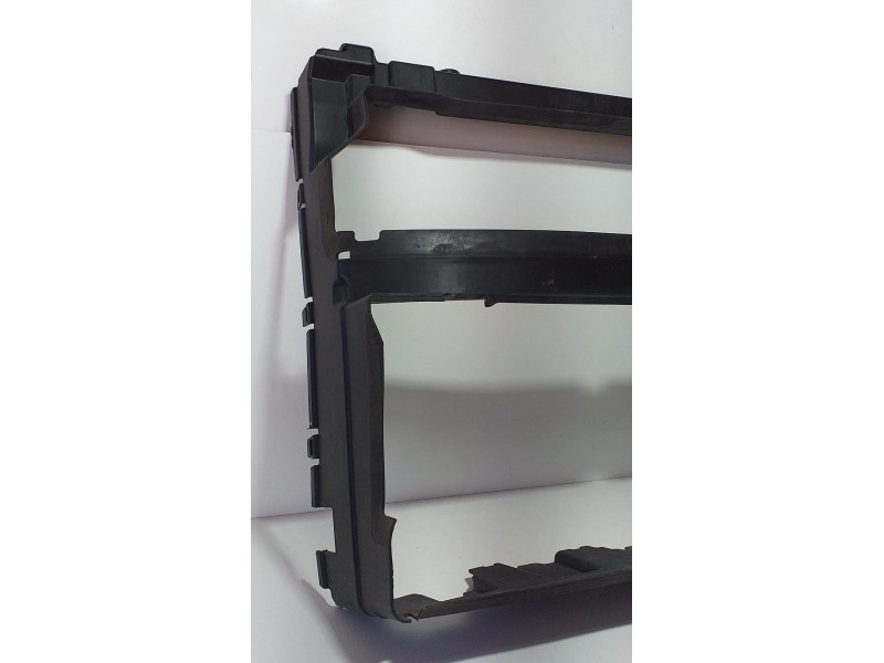 Recambio de panel frontal para land rover range rover sport autobiography hybrid referencia OEM IAM FPLA8C464A 72672 R