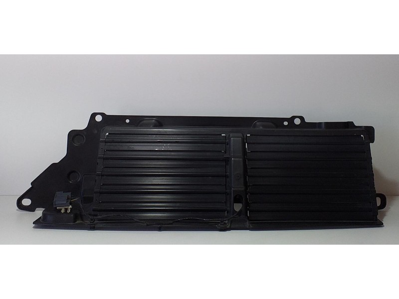 Recambio de rejilla delantera para land rover range rover sport autobiography hybrid referencia OEM IAM DK628475AC 72673 R