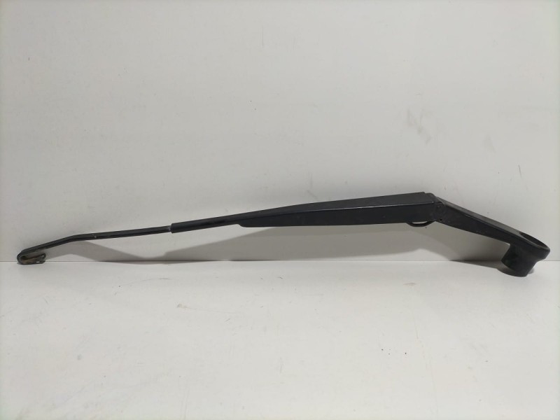 Recambio de brazo limpia delantero derecho para chrysler 300 c 3.0 crd referencia OEM IAM 5011204AB 80067 R