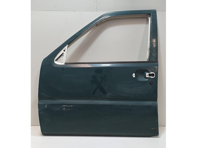 Recambio de puerta delantera izquierda para nissan terrano/terrano.ii (r20) aventura referencia OEM IAM 801011F231 72703 