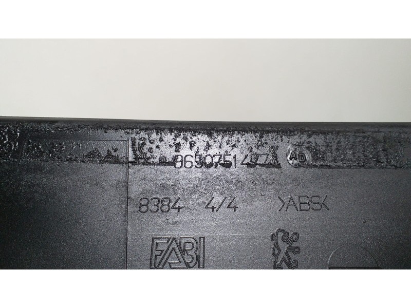 Recambio de maneta exterior porton para peugeot 207 premium referencia OEM IAM 9650751477 64242 