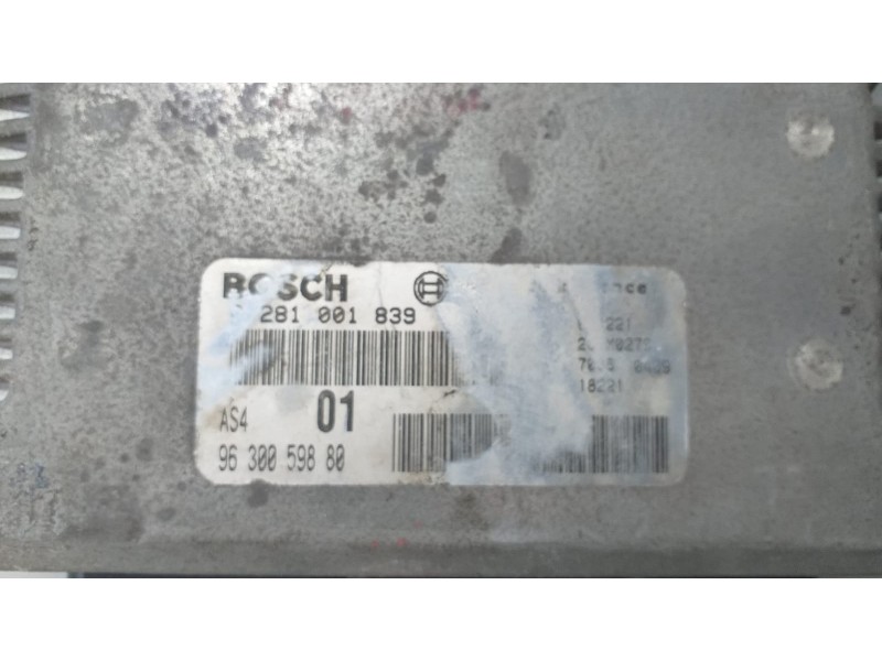 Recambio de centralita motor uce para citroën saxo 1.5 d sx referencia OEM IAM 9630059880 72742 R