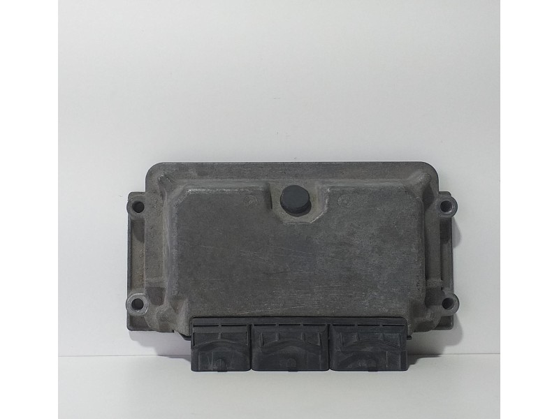 Recambio de centralita motor uce para citroën saxo 1.5 d sx referencia OEM IAM 9630059880 72742 R
