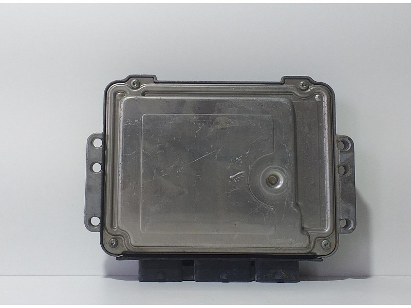 Recambio de centralita motor uce para renault scenic ii authentique referencia OEM IAM 8200391966 72753 R