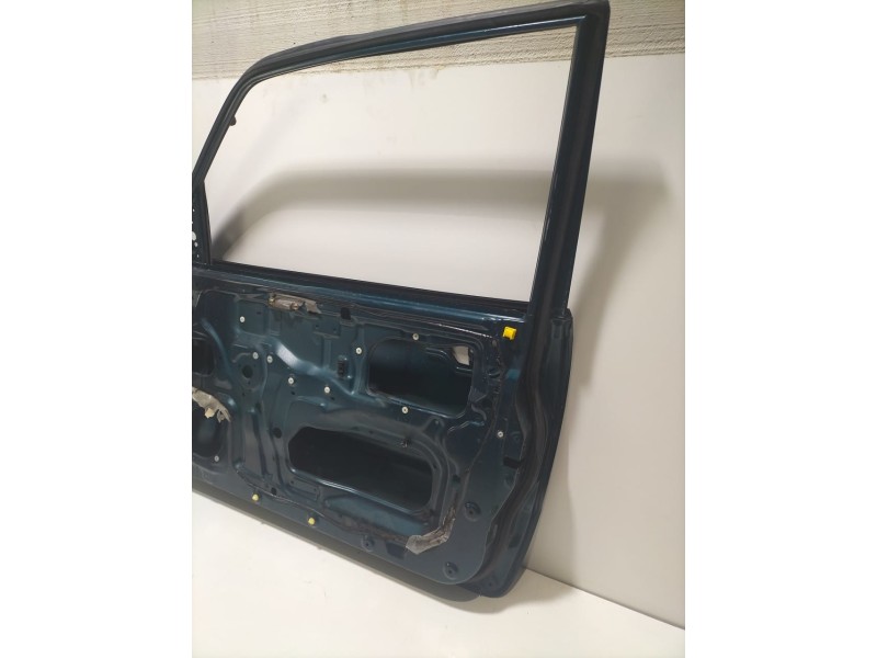 Recambio de puerta delantera derecha para mitsubishi montero (v60/v70) 3.2 di-d gls kaiteki (3-ptas.) referencia OEM IAM 3PUERTA