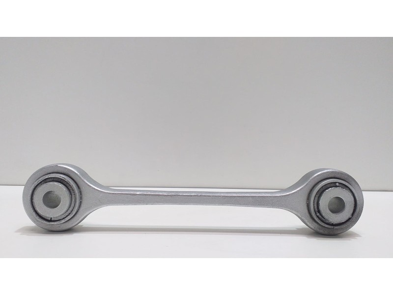 Recambio de tirante delantero derecho para volkswagen touareg (7la) tdi v6 referencia OEM IAM 7L0411317 52329 