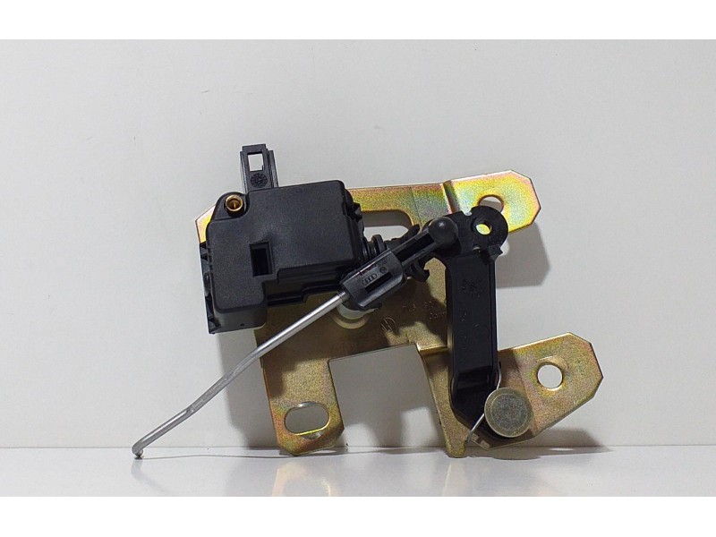 Recambio de motor cierre centralizado porton para volkswagen touareg (7l6) v6 tdi referencia OEM IAM 7L6827425 64270 